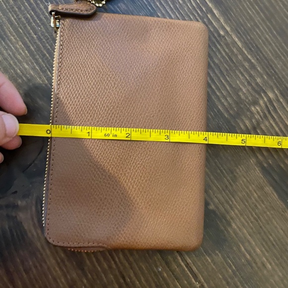 Coach corner zip wristlet saddle brown - Picture 3 of 4